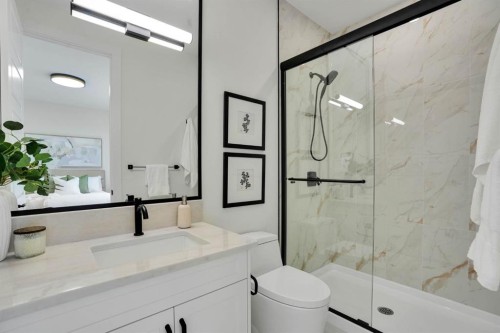 952 South Shore Terrace, Chestermere, AB - Indoor Photo Showing Bathroom