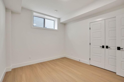 952 South Shore Terrace, Chestermere, AB - Indoor Photo Showing Other Room