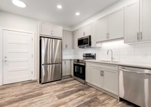 408-125 Wolf Hollow Crescent Se, Calgary, AB 