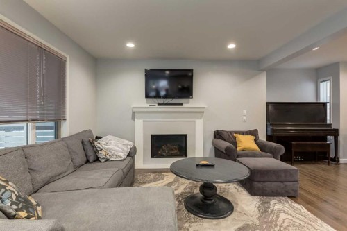 128 Riverwood Close Se, Calgary, AB 