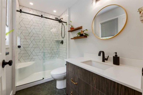 128 Riverwood Close Se, Calgary, AB 