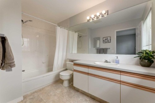 128 Riverwood Close Se, Calgary, AB 