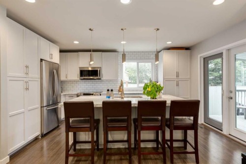 128 Riverwood Close Se, Calgary, AB 