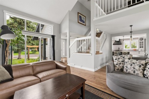 692 Woodpark Boulevard Sw, Calgary, AB 