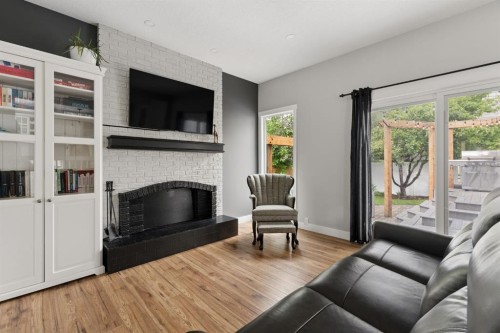 692 Woodpark Boulevard Sw, Calgary, AB 