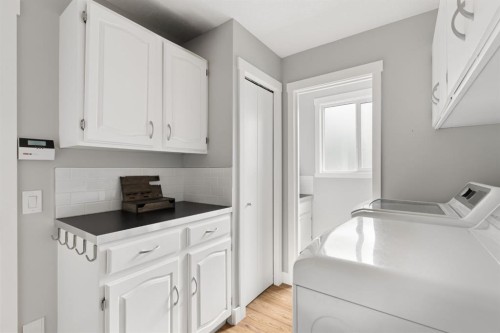 692 Woodpark Boulevard Sw, Calgary, AB 