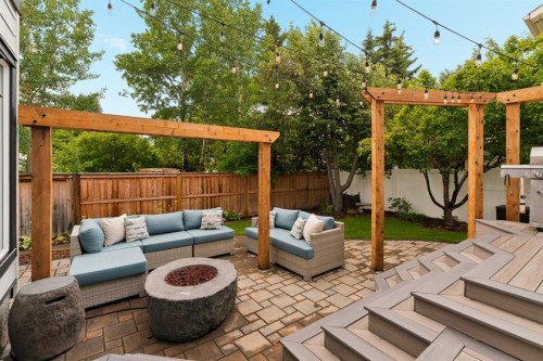 692 Woodpark Boulevard Sw, Calgary, AB 