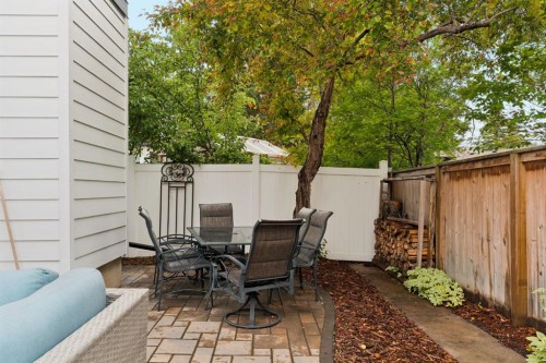 692 Woodpark Boulevard Sw, Calgary, AB 