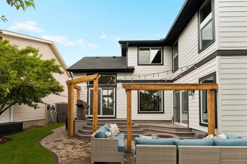 692 Woodpark Boulevard Sw, Calgary, AB 