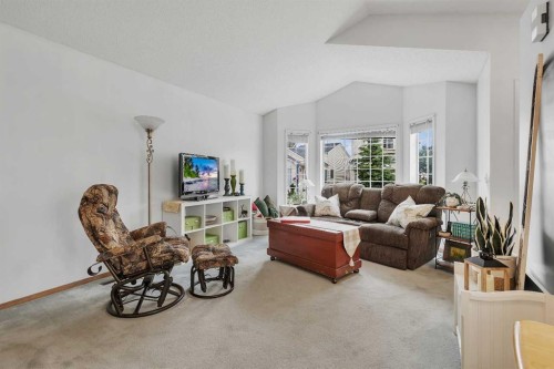 86 Coventry Lane Ne, Calgary, AB 