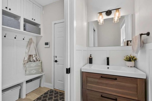214 Cranleigh View Se, Calgary, AB 