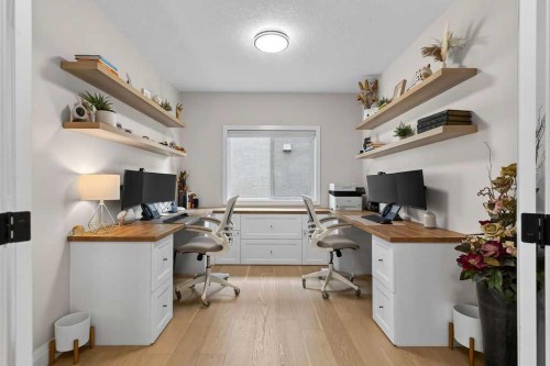 214 Cranleigh View Se, Calgary, AB 