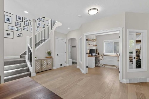 214 Cranleigh View Se, Calgary, AB 