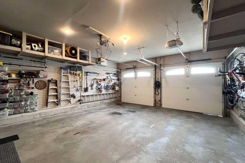 214 Cranleigh View Se, Calgary, AB 