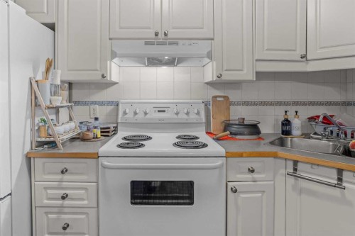 8-504 Banff Avenue, Banff, AB 