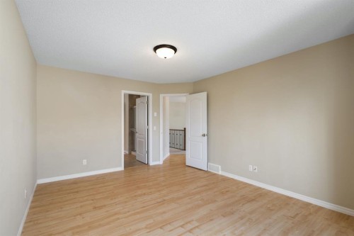 22 Brightoncrest Common Se, Calgary, AB 