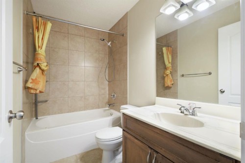 22 Brightoncrest Common Se, Calgary, AB 