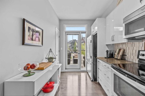 328 Ascot Circle Sw, Calgary, AB 