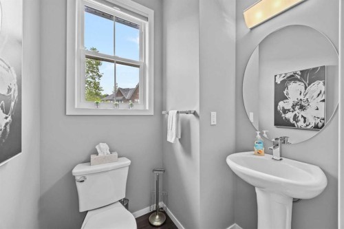 328 Ascot Circle Sw, Calgary, AB 