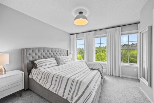 328 Ascot Circle Sw, Calgary, AB 