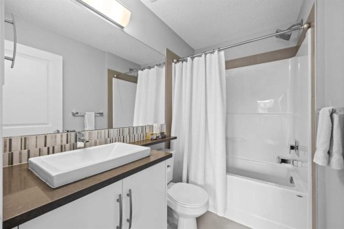328 Ascot Circle Sw, Calgary, AB 