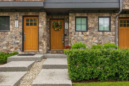 328 Ascot Circle Sw, Calgary, AB 