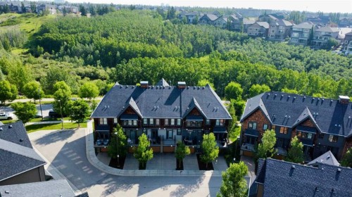 328 Ascot Circle Sw, Calgary, AB 