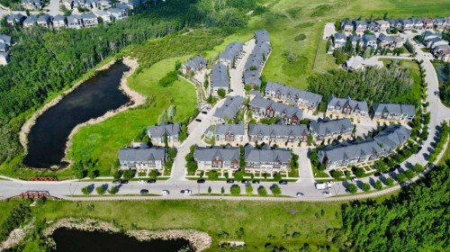 328 Ascot Circle Sw, Calgary, AB 