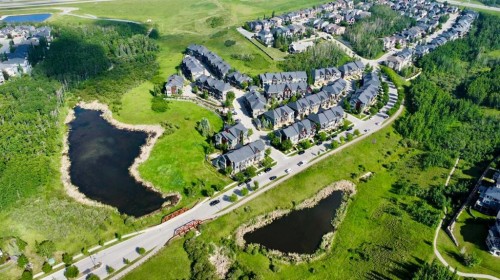 328 Ascot Circle Sw, Calgary, AB 