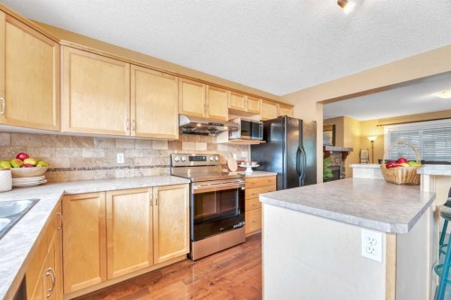 666 Evermeadow Road Sw, Calgary, AB 