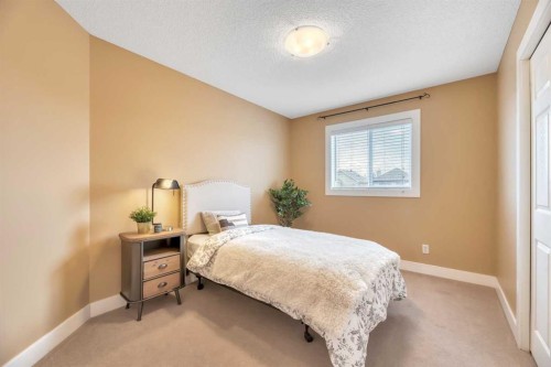 666 Evermeadow Road Sw, Calgary, AB 