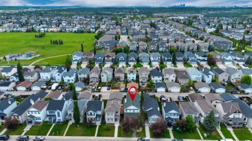 666 Evermeadow Road Sw, Calgary, AB 