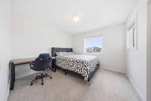 1448 Bayview Point Sw, Airdrie, AB 