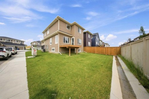 1448 Bayview Point Sw, Airdrie, AB 