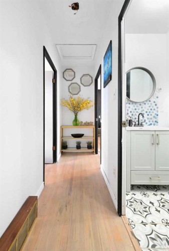 4420 3 Street Ne, Calgary, AB - Indoor Photo Showing Other Room
