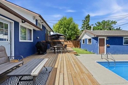 4420 3 Street Ne, Calgary, AB - Outdoor With In Ground Pool With Deck Patio Veranda With Exterior
