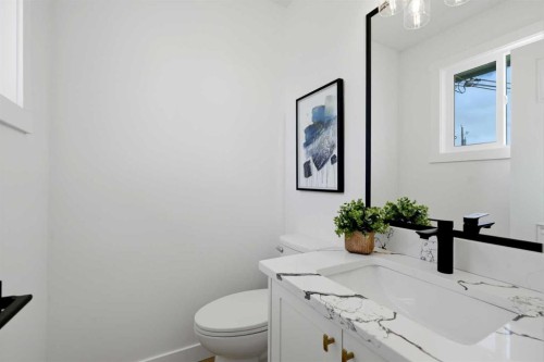 708 Sacramento Place Sw, Calgary, AB 