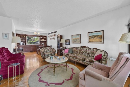 819 Thorneycroft Drive Nw, Calgary, AB 