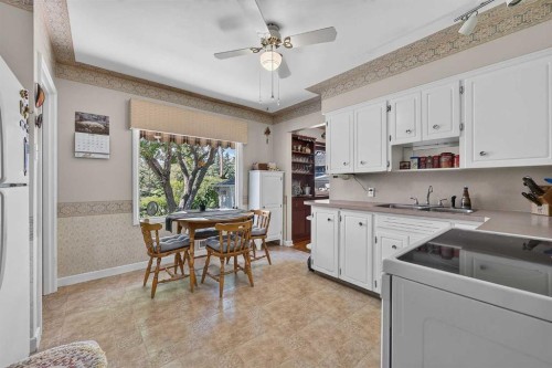 819 Thorneycroft Drive Nw, Calgary, AB 