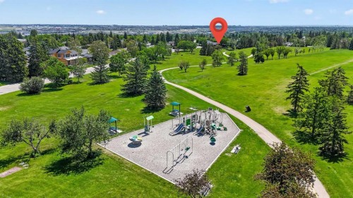 819 Thorneycroft Drive Nw, Calgary, AB 