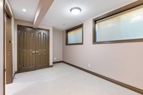 49 Panamount Rise Nw, Calgary, AB - Indoor Photo Showing Other Room