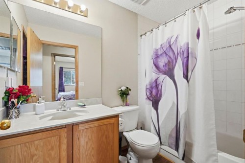 3 San Diego Manor Ne, Calgary, AB 