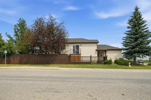 3 San Diego Manor Ne, Calgary, AB 