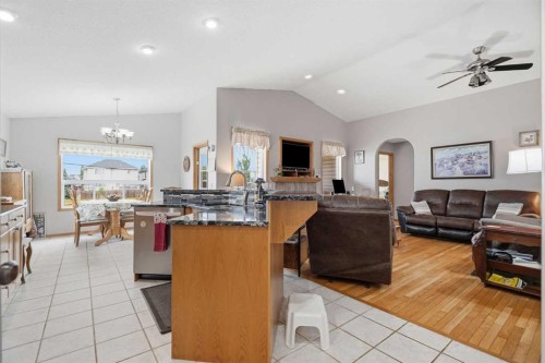 1706 3 Avenue Se, High River, AB - Indoor