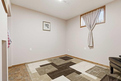1706 3 Avenue Se, High River, AB - Indoor Photo Showing Other Room