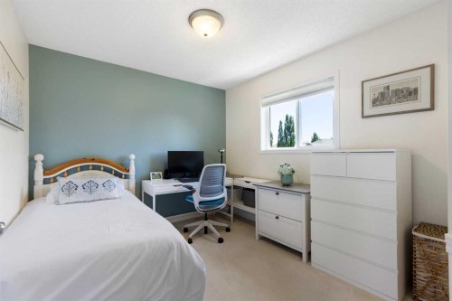 54 Cranfield Crescent Se, Calgary, AB 