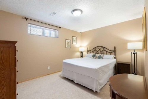 54 Cranfield Crescent Se, Calgary, AB 