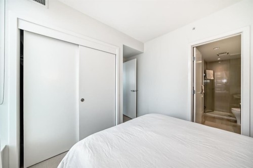 2804-901 10 Avenue Sw, Calgary, AB - Indoor Photo Showing Bedroom