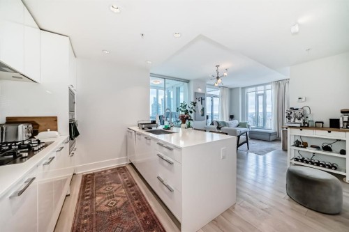 2804-901 10 Avenue Sw, Calgary, AB - Indoor Photo Showing Kitchen