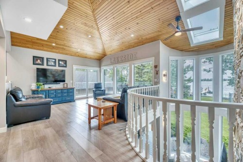 601 East Chestermere Drive, Chestermere, AB - Indoor Photo Showing Other Room